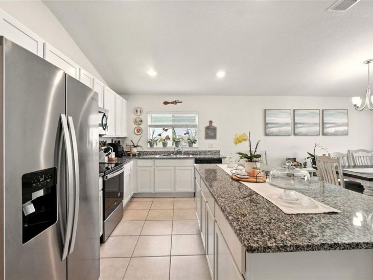 3240 Casa Del Rey Avenue, Kissimmee, FL 34746