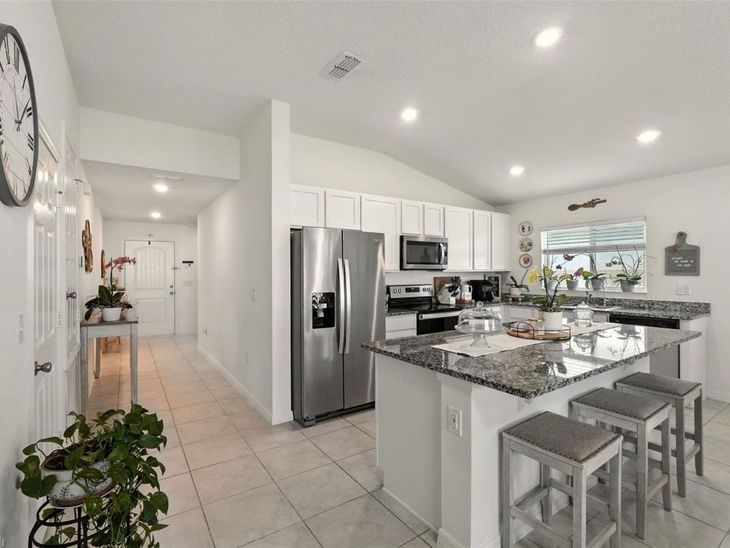 3240 Casa Del Rey Avenue, Kissimmee, FL 34746
