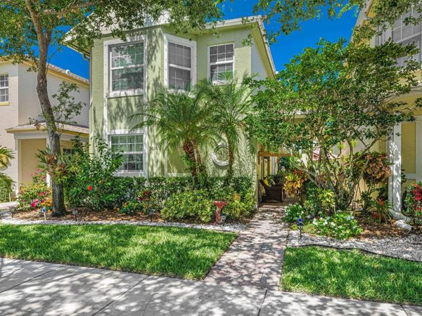 2036 SE Avon Park Drive, Port St. Lucie, FL 34952