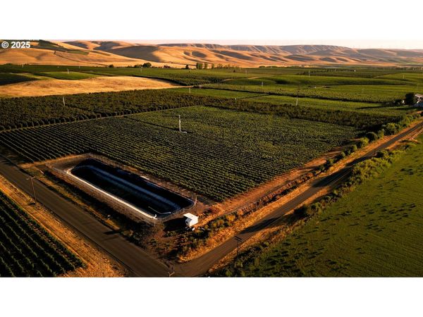 129650 Edwards RD, Milton-Freewater, OR 97862