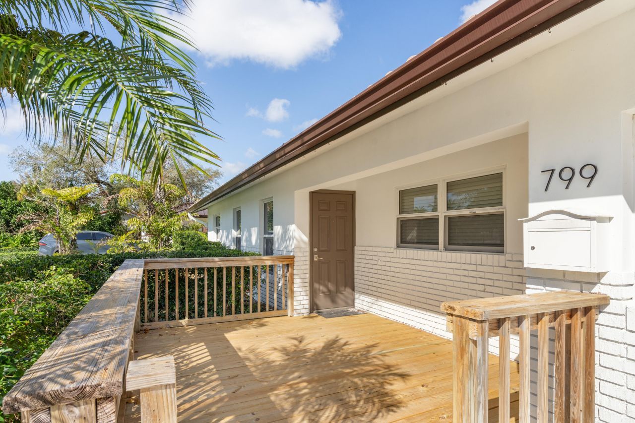 799 NW 7th Drive, Boca Raton, FL 33486 Photo