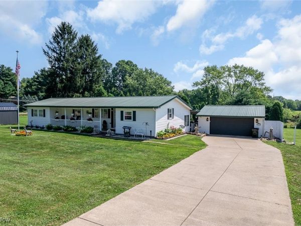 6618 Shepler Church Avenue SW, Navarre, OH 44662