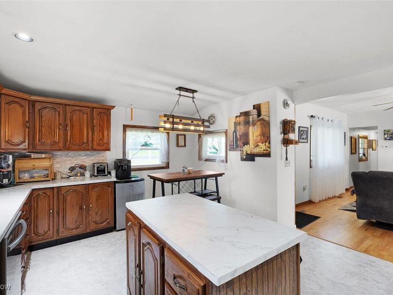 6618 Shepler Church Avenue SW, Navarre, OH 44662 Photo 5