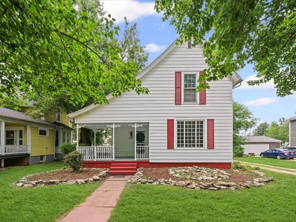 228 W Orleans Street, Paxton, IL 60957