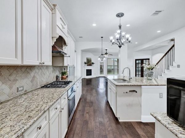 3000 Bella Lago Drive, Denton, TX 76210