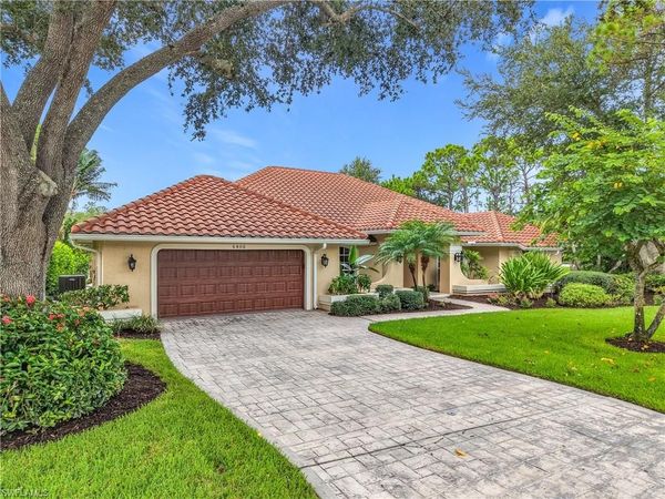 6806 Wellington DR, NAPLES, FL 34109