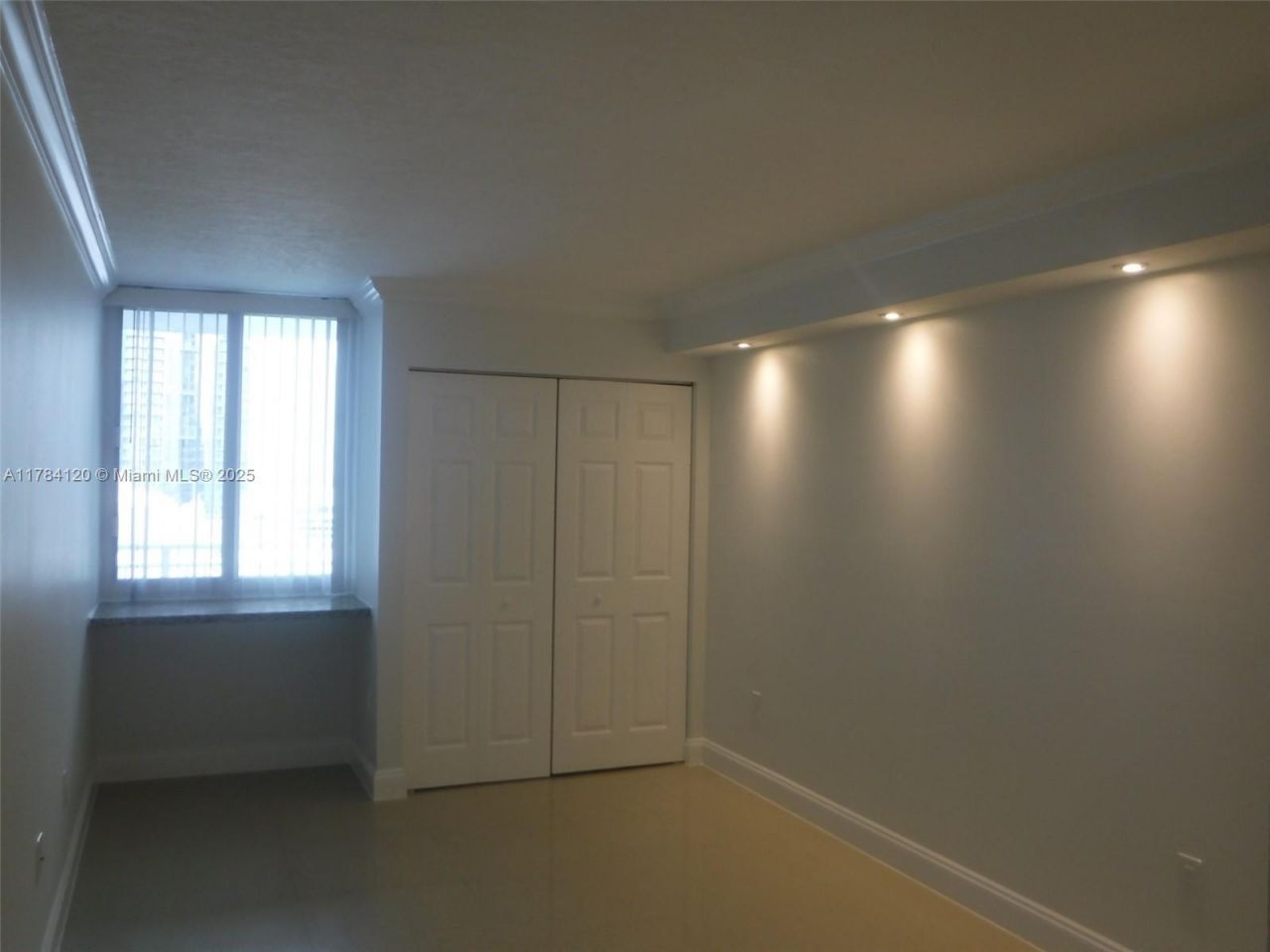 850 N Miami Ave, Unit W-2101, Miami, FL 33136 Photo