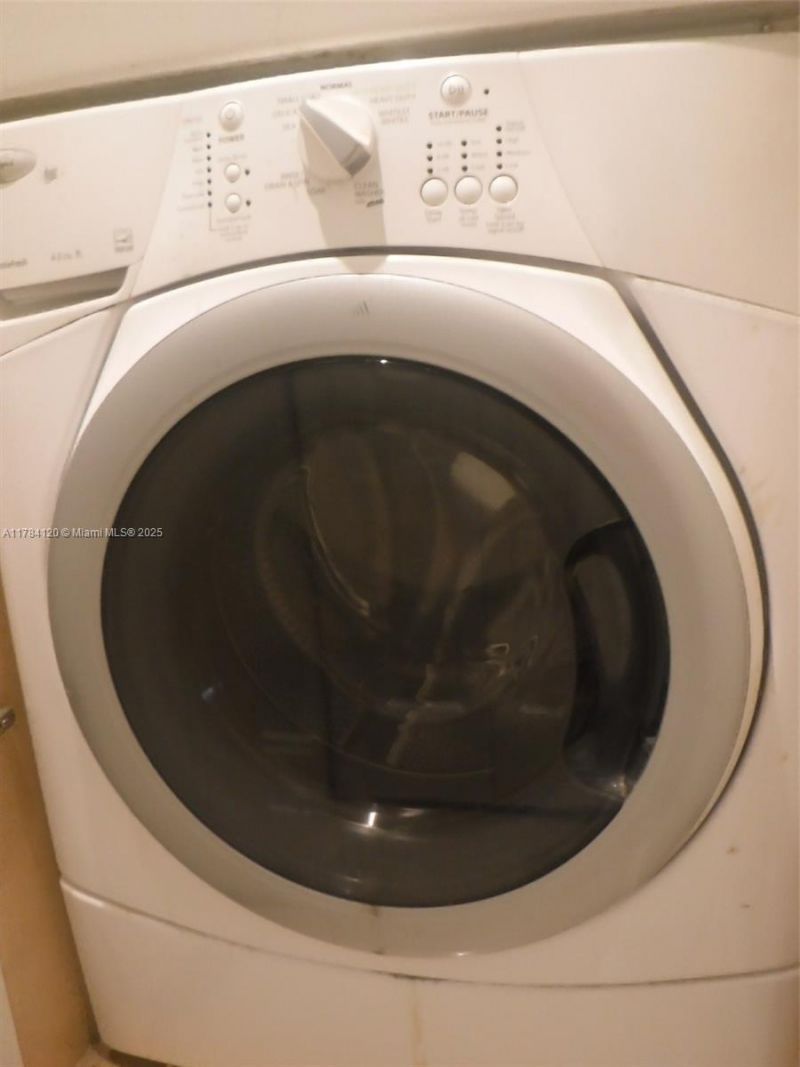 850 N Miami Ave, Unit W-2101, Miami, FL 33136 Photo