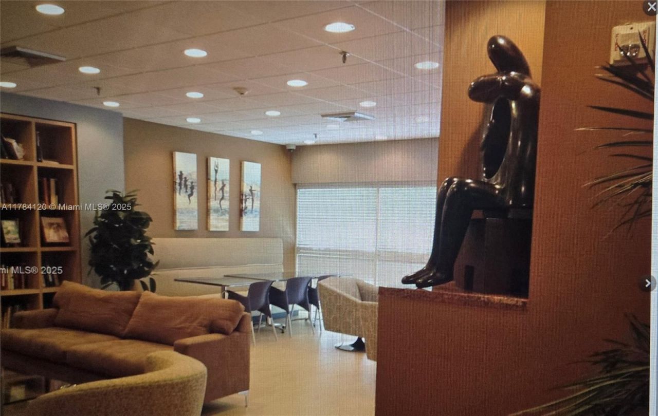 850 N Miami Ave, Unit W-2101, Miami, FL 33136 Photo