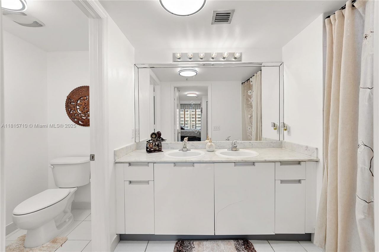 1881 79th St Cswy, Unit 2106, North Bay Village, FL 33141 Photo