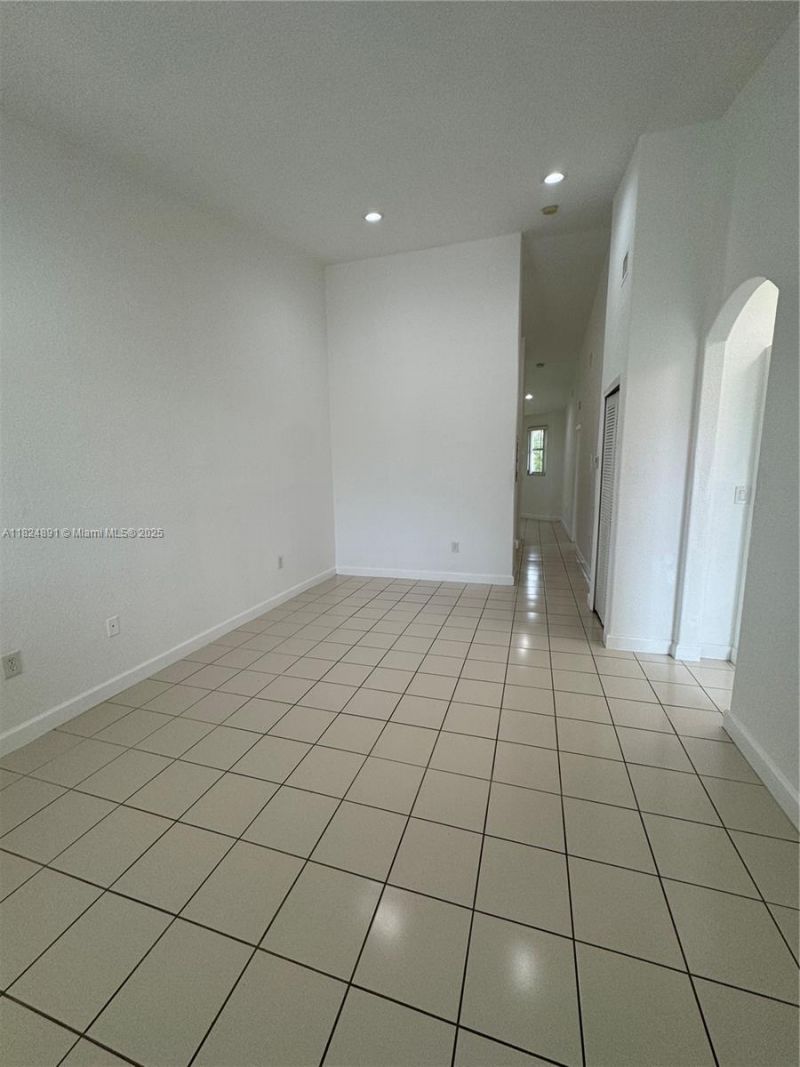 1536 SE 25th St, Unit 206, Homestead, FL 33035 Photo