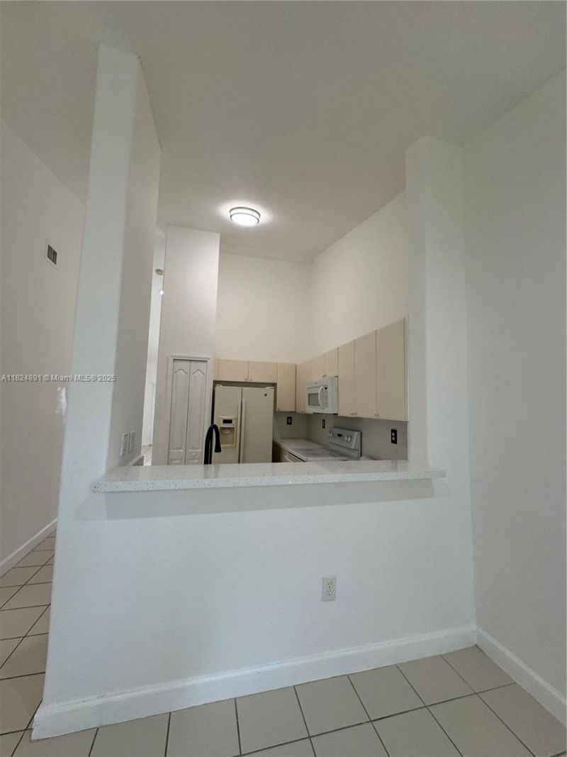 1536 SE 25th St, Unit 206, Homestead, FL 33035 Photo