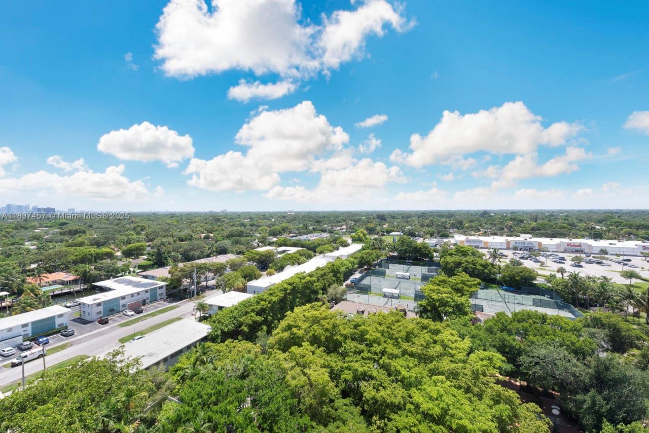 2000 Towerside Ter, Unit 1512, Miami, FL 33138 Photo