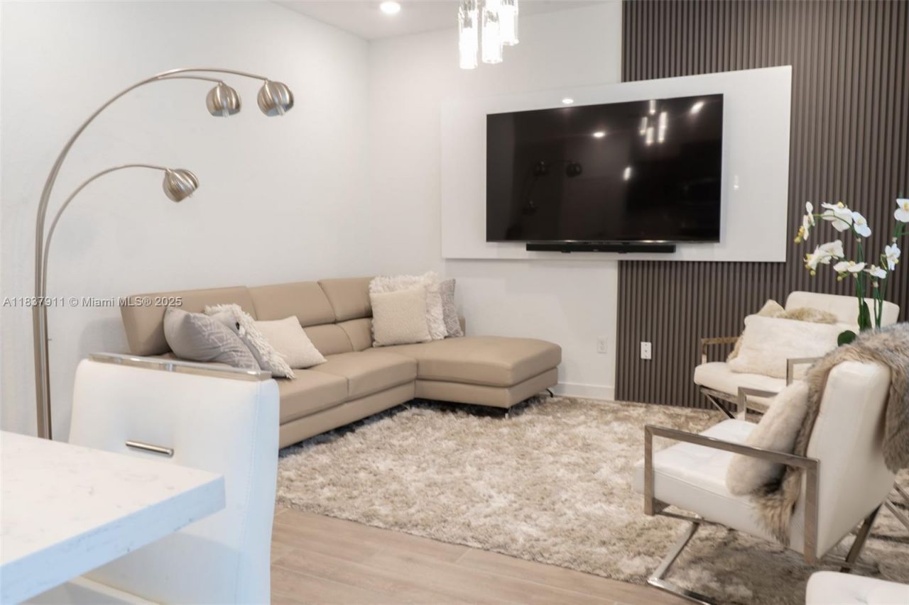 824 SE 18th St, Homestead, FL 33034 Photo