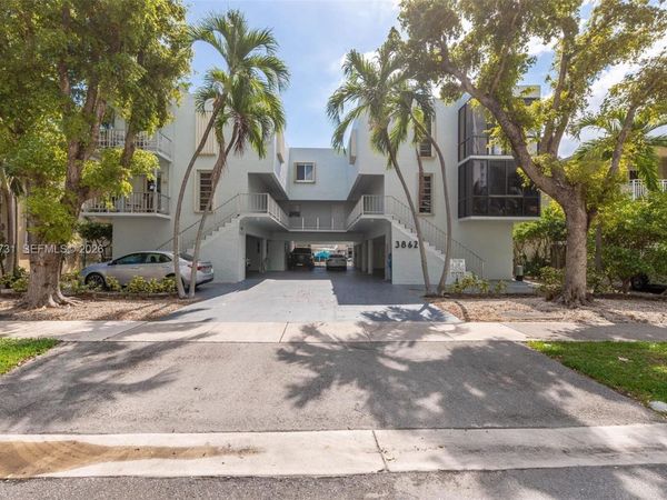 3862 NE 171st St, Unit B, North Miami Beach, FL 33160