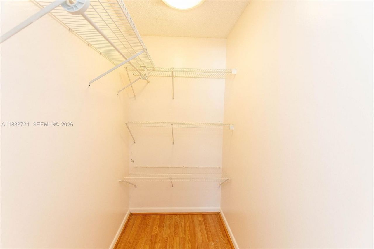 3862 NE 171st St, Unit B, North Miami Beach, FL 33160 Photo