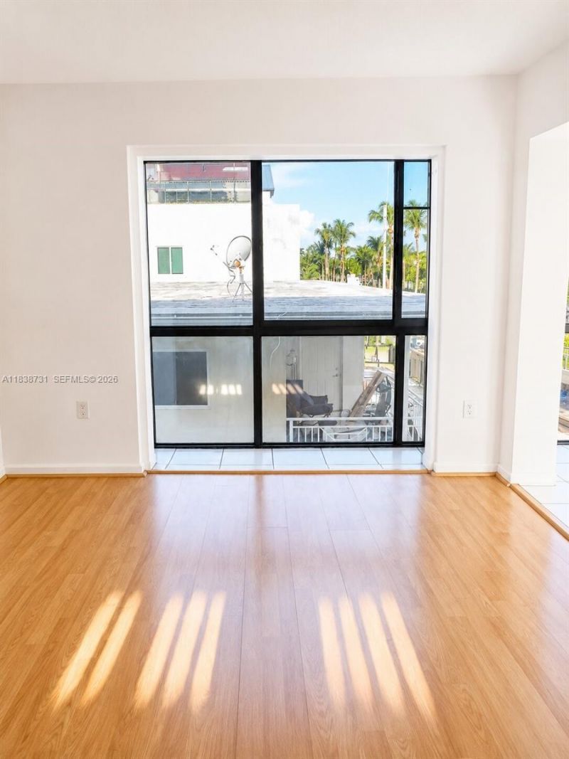3862 NE 171st St, Unit B, North Miami Beach, FL 33160 Photo