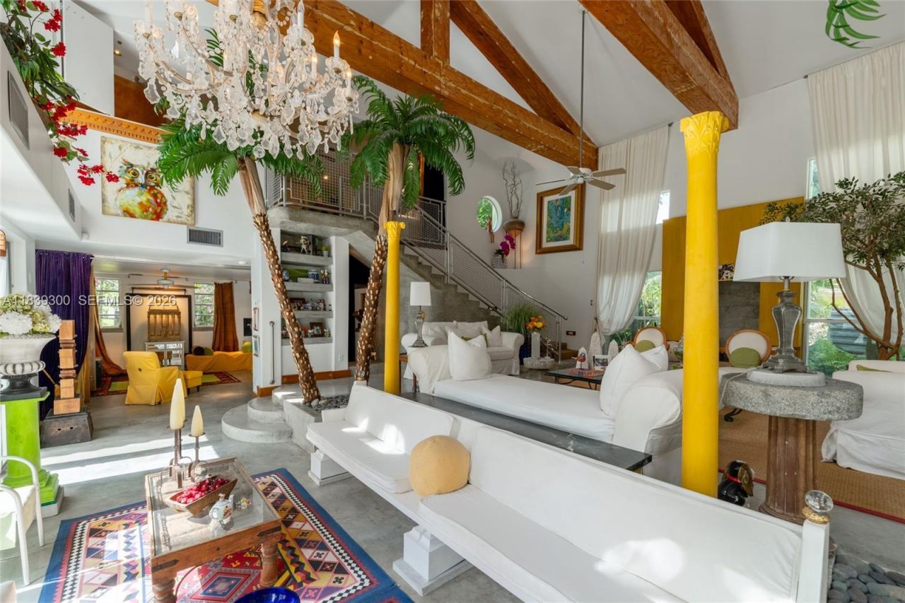 6867 SW 62nd Ter, South Miami, FL 33143 Photo