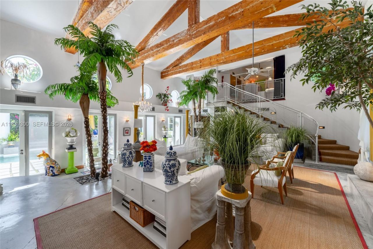 6867 SW 62nd Ter, South Miami, FL 33143 Photo