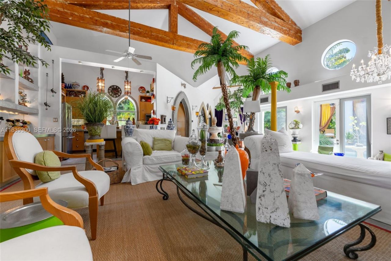 6867 SW 62nd Ter, South Miami, FL 33143 Photo