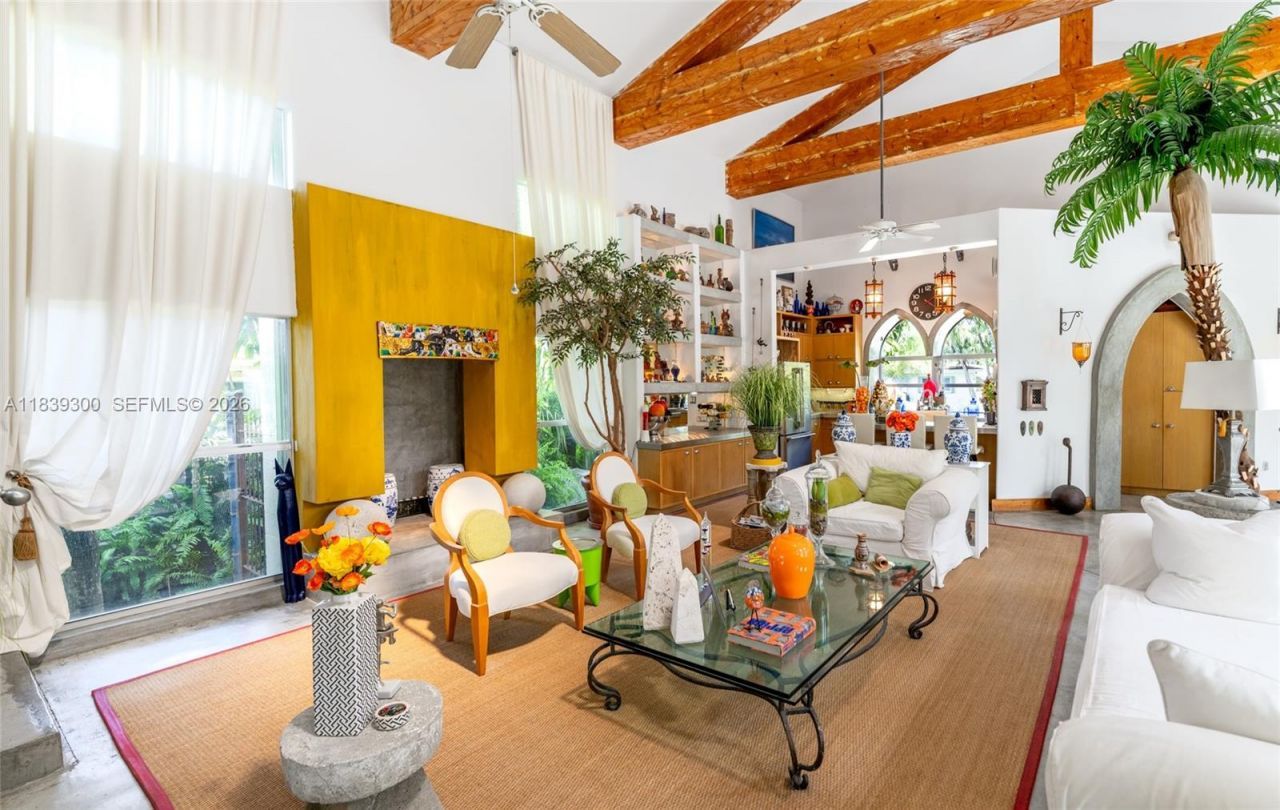 6867 SW 62nd Ter, South Miami, FL 33143 Photo