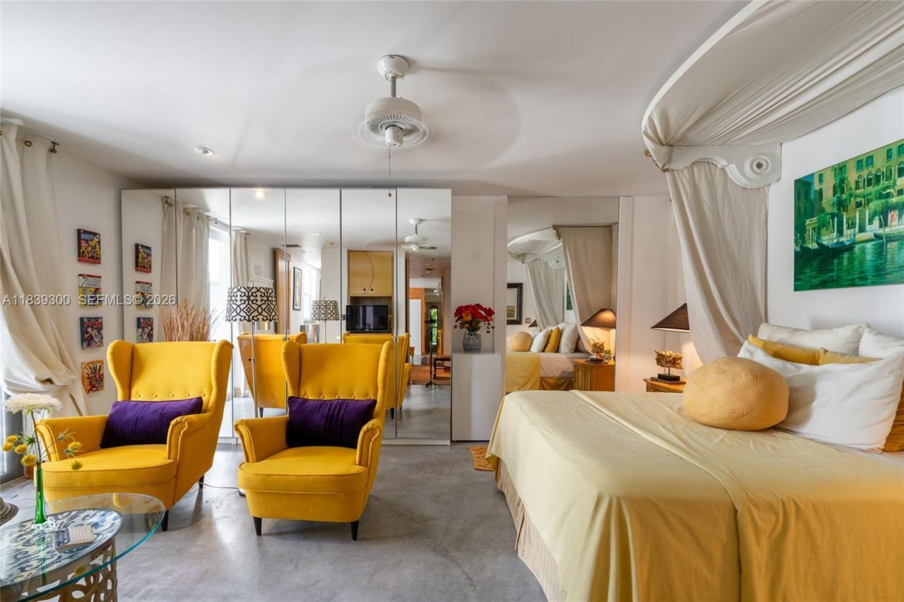 6867 SW 62nd Ter, South Miami, FL 33143 Photo