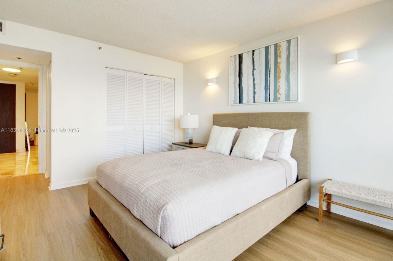 1717 N Bayshore Dr, Unit A-2635, Miami, FL 33132 Photo