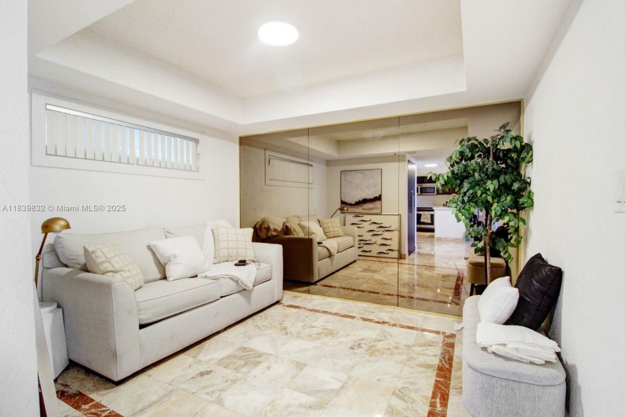 1717 N Bayshore Dr, Unit A-2635, Miami, FL 33132 Photo