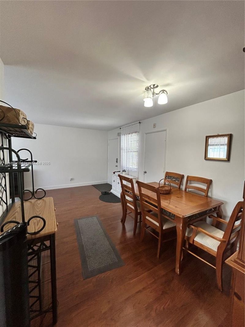 1717 Rodman St, Unit 15, Hollywood, FL 33020 Photo