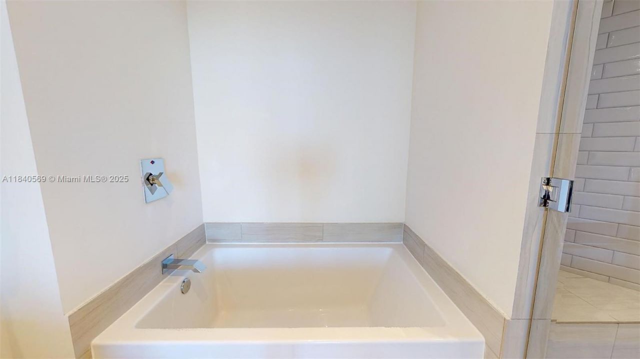 4010 S Ocean Dr, Unit T3802, Hollywood, FL 33019 Photo