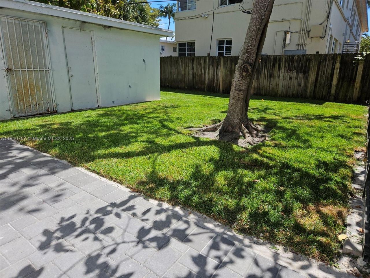 950 79th Ter, Miami Beach, FL 33141 Photo