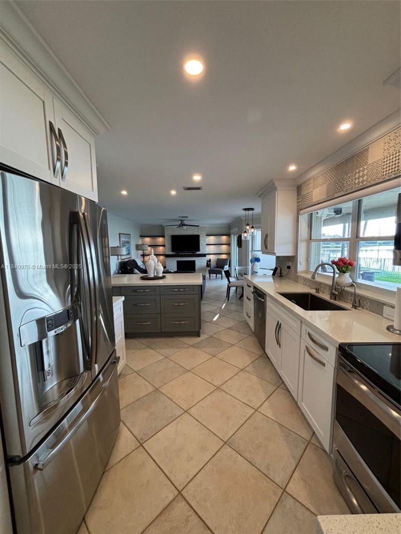 18265 NW 12th St, Pembroke Pines, FL 33029 Photo