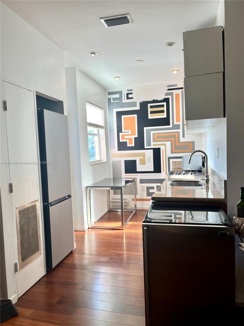 642 Michigan Ave, Unit 20, Miami Beach, FL 33139 Photo