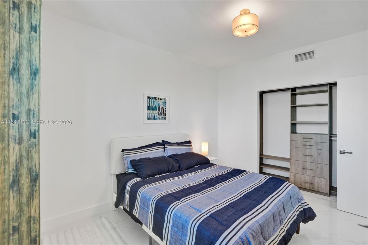 888 Biscayne Blvd, Unit 2404, Miami, FL 33132 Photo