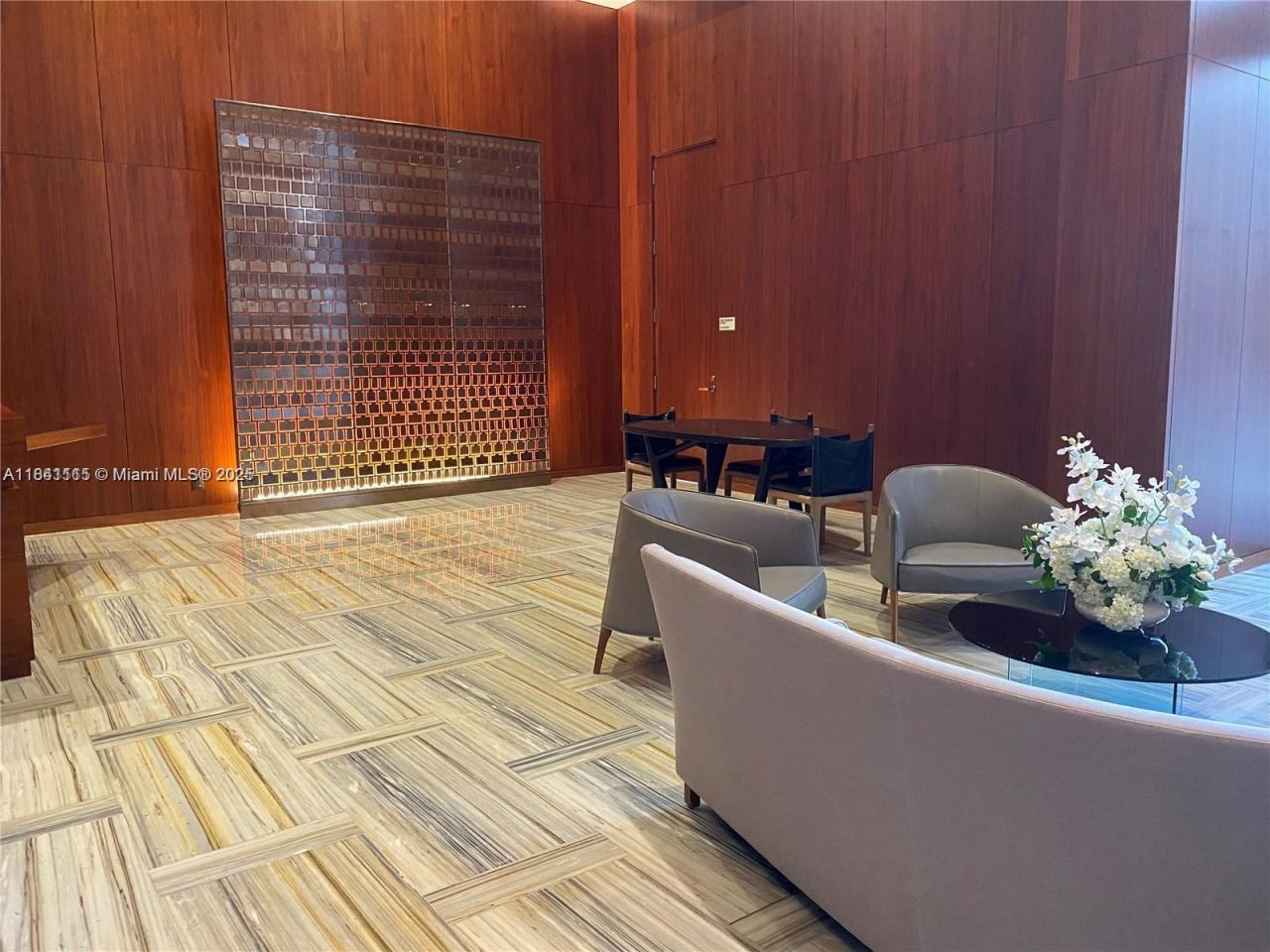 1300 Brickell Bay Dr, Unit 1808, Miami, FL 33131 Photo