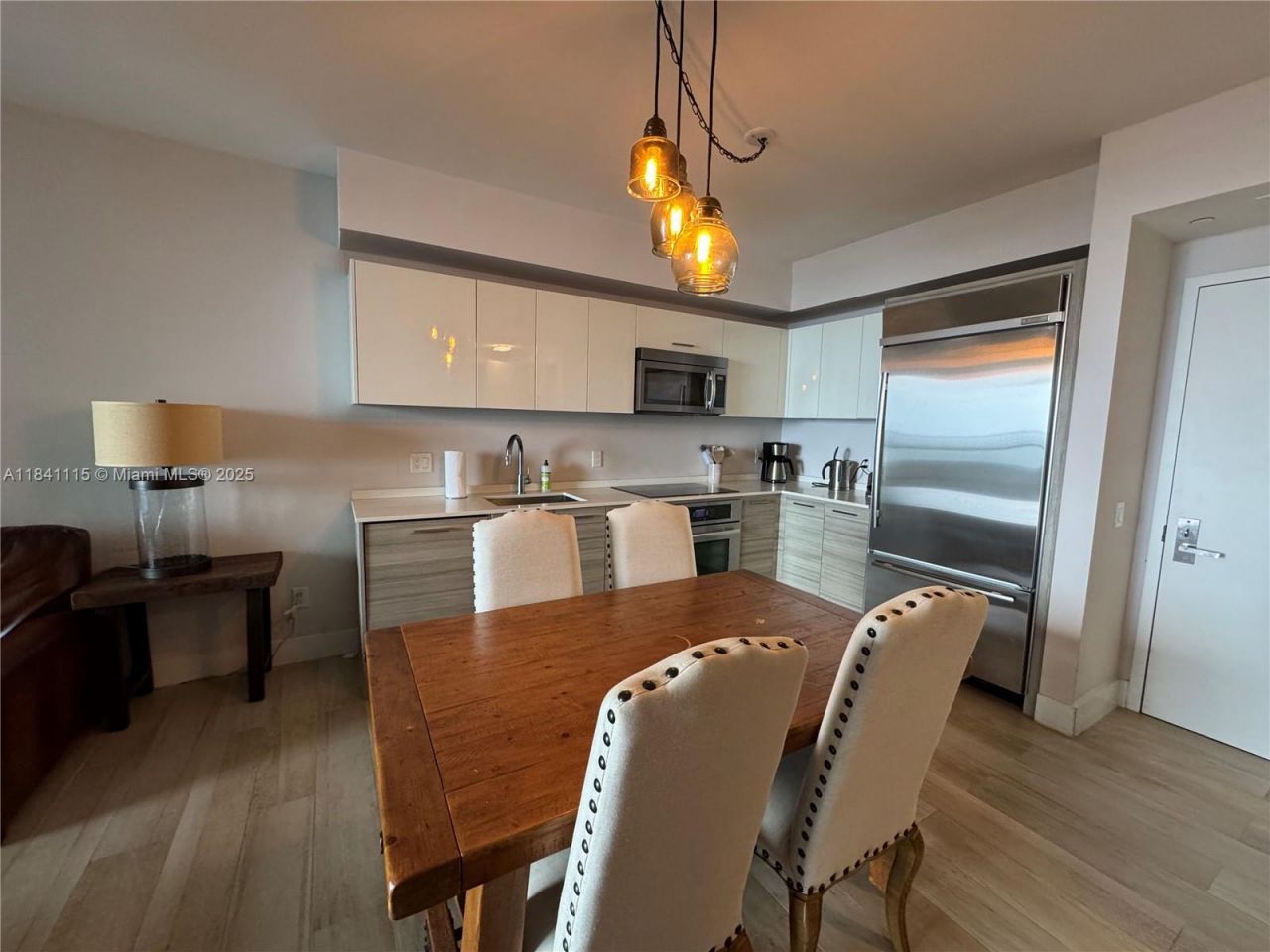 1300 Brickell Bay Dr, Unit 1808, Miami, FL 33131 Photo