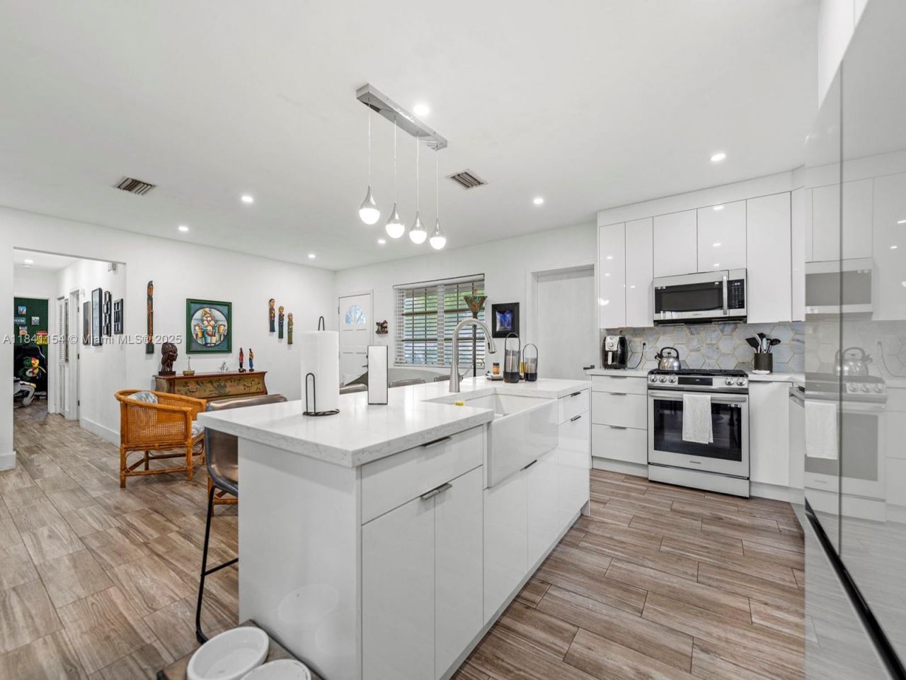 19711 Whispering Pines Rd, Cutler Bay, FL 33157 Photo