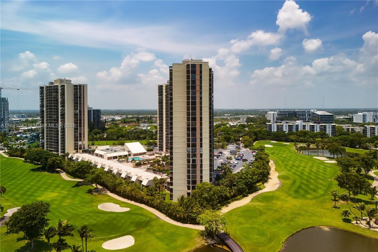 20379 W Country Club Drive, Unit 1631, Aventura, FL 33180 Photo