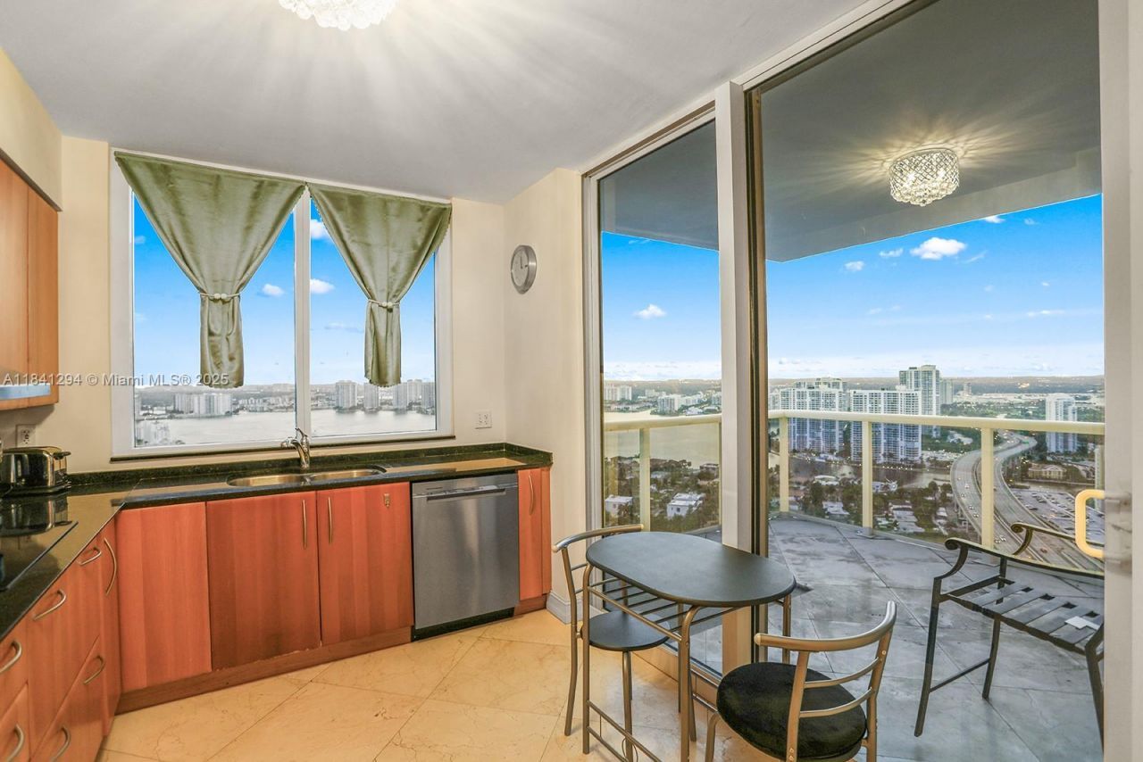 19111 Collins Ave, Unit 3507, Sunny Isles Beach, FL 33160 Photo