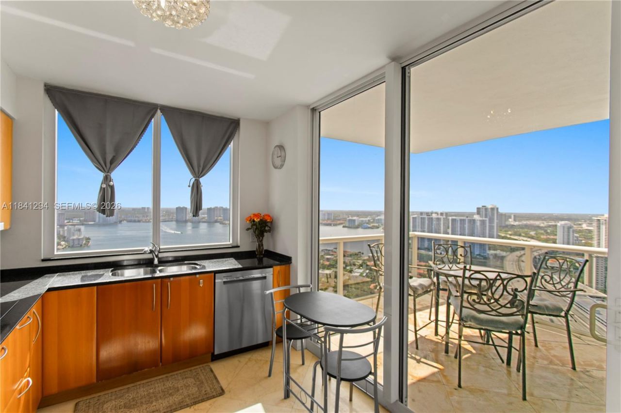 19111 Collins Ave, Unit 3507, Sunny Isles Beach, FL 33160 Photo