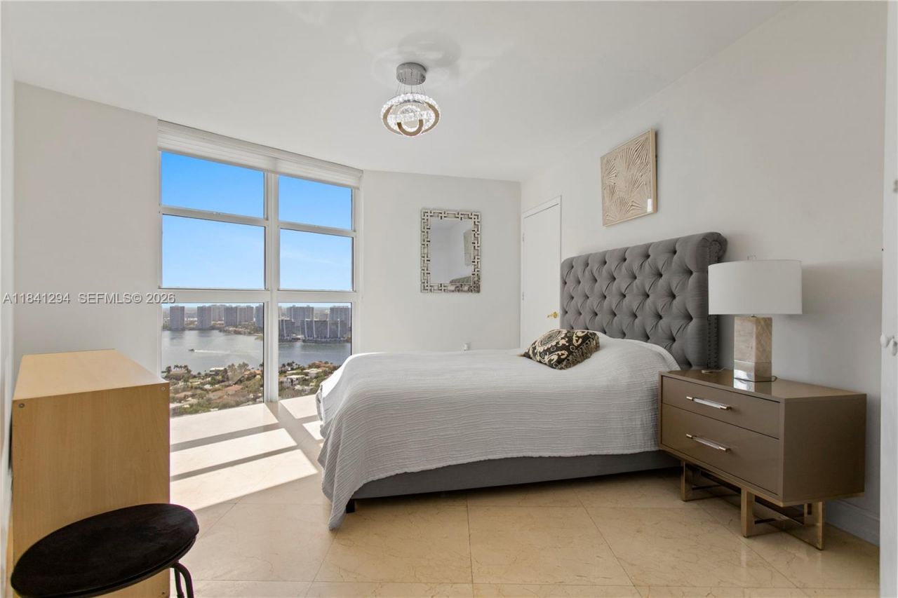 19111 Collins Ave, Unit 3507, Sunny Isles Beach, FL 33160 Photo