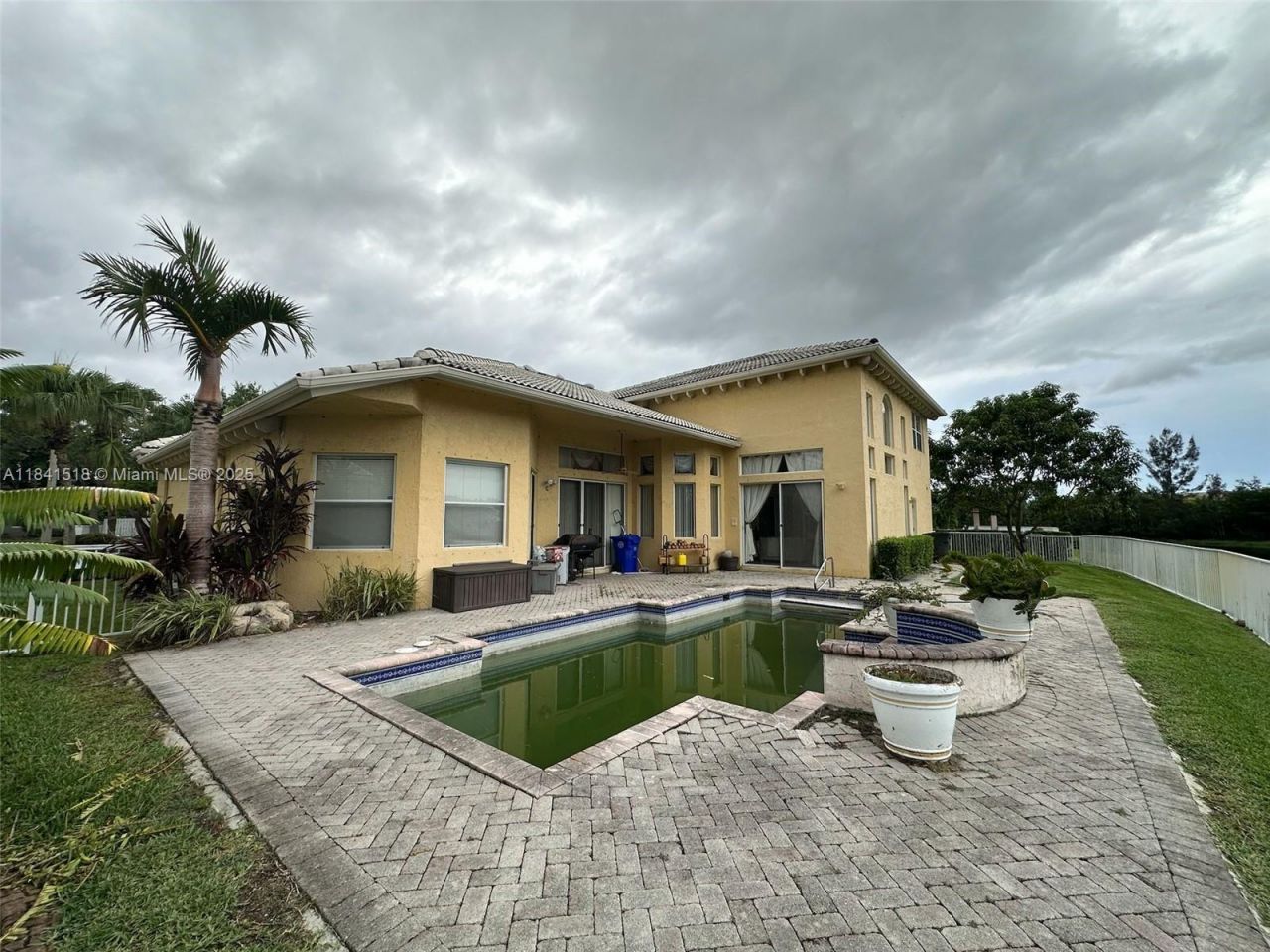 16707 NW 20th St, Pembroke Pines, FL 33028 Photo