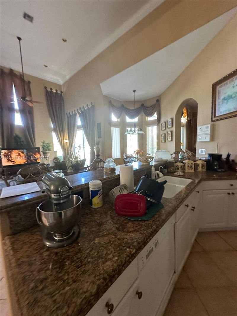 16707 NW 20th St, Pembroke Pines, FL 33028 Photo