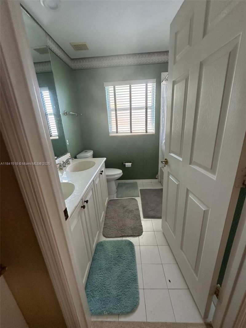 16707 NW 20th St, Pembroke Pines, FL 33028 Photo