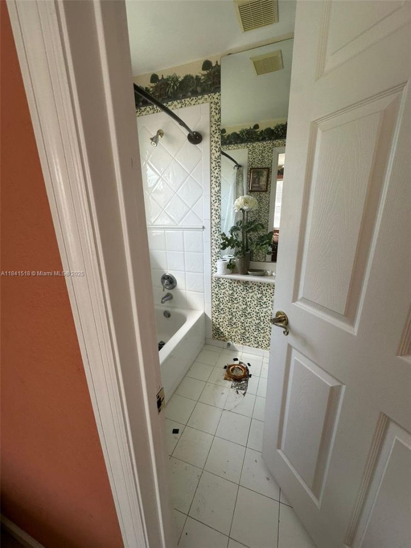 16707 NW 20th St, Pembroke Pines, FL 33028 Photo