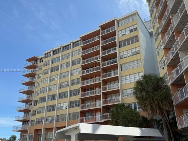 2025 NE 164th St, Unit 406, North Miami Beach, FL 33162