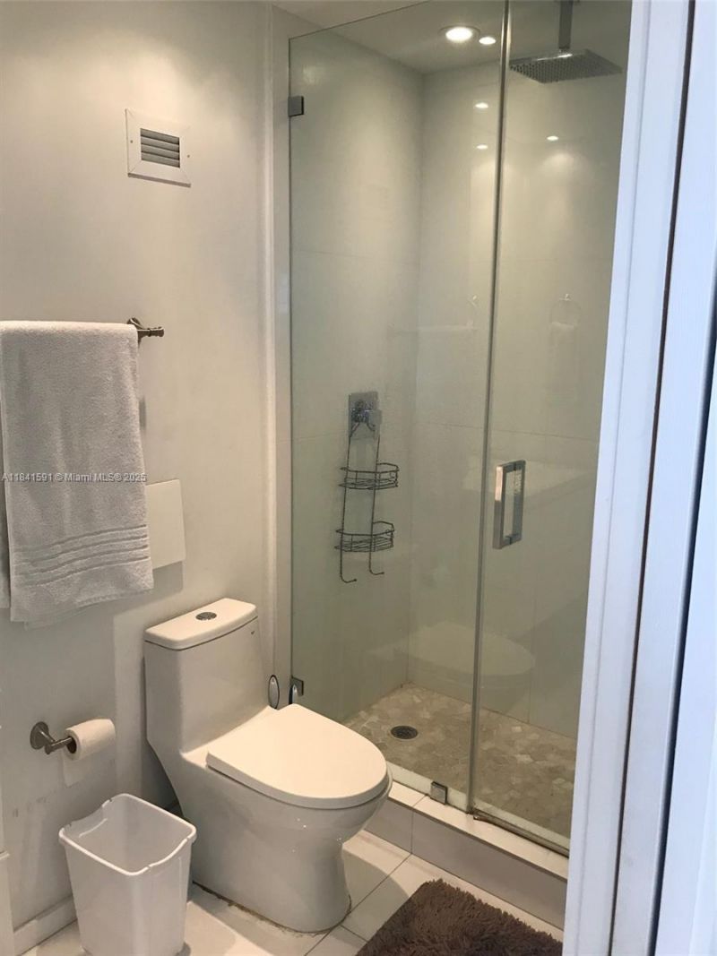 100 Lincoln Rd, Unit 1601, Miami Beach, FL 33139 Photo