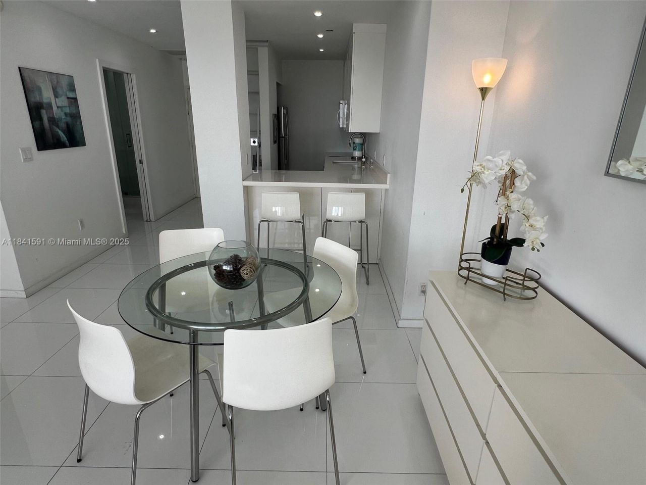 100 Lincoln Rd, Unit 1601, Miami Beach, FL 33139 Photo