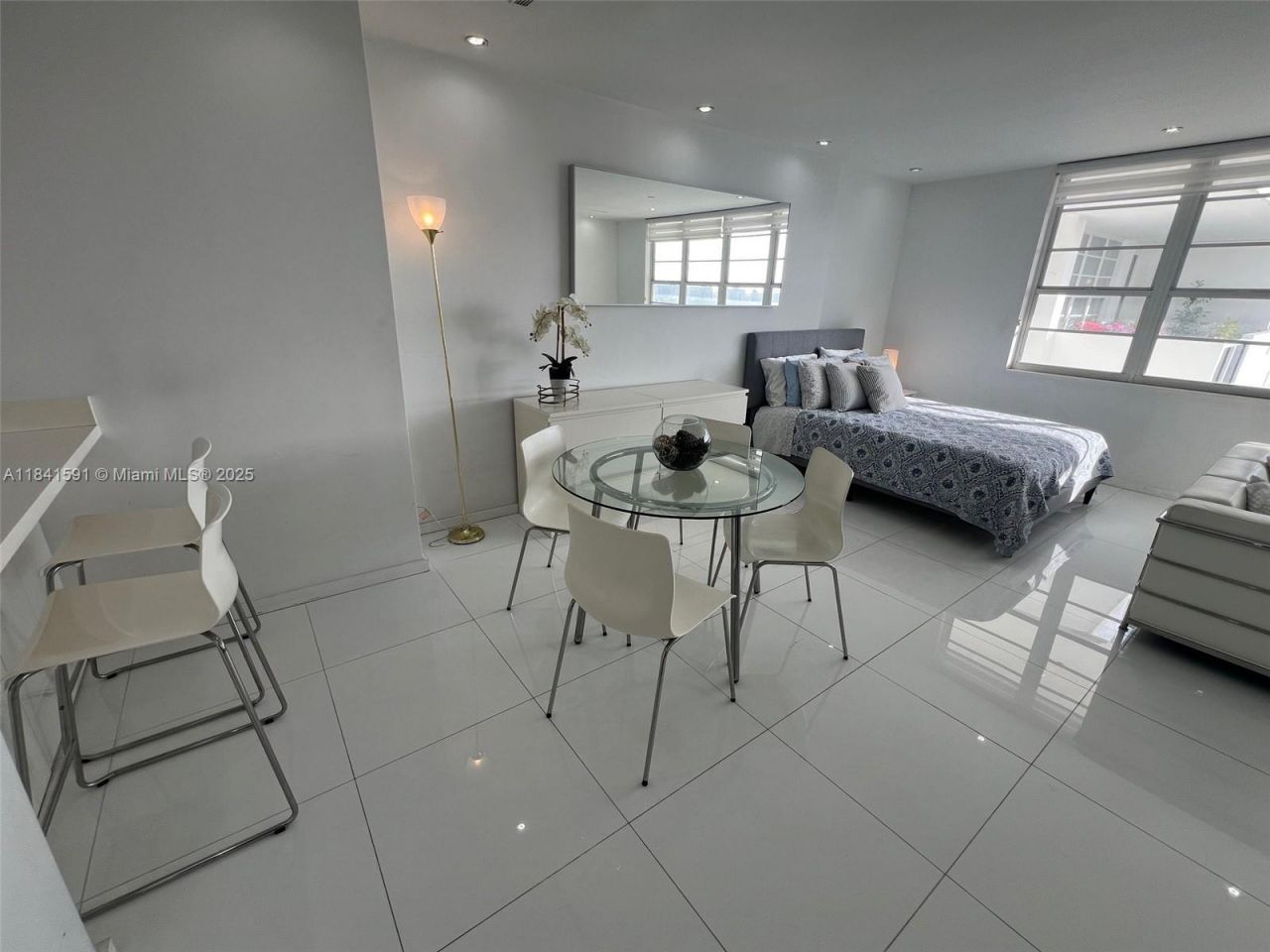 100 Lincoln Rd, Unit 1601, Miami Beach, FL 33139 Photo