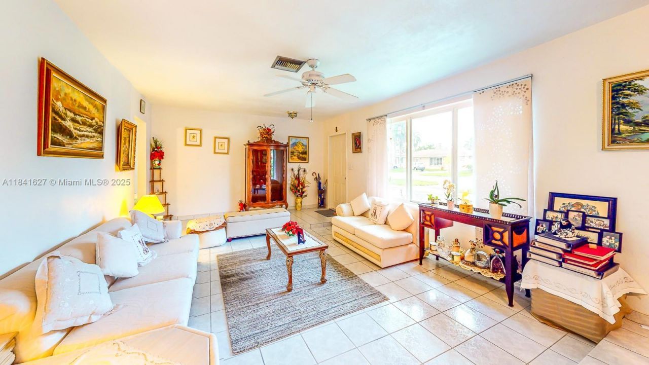 8121 SW 205th St, Cutler Bay, FL 33189 Photo